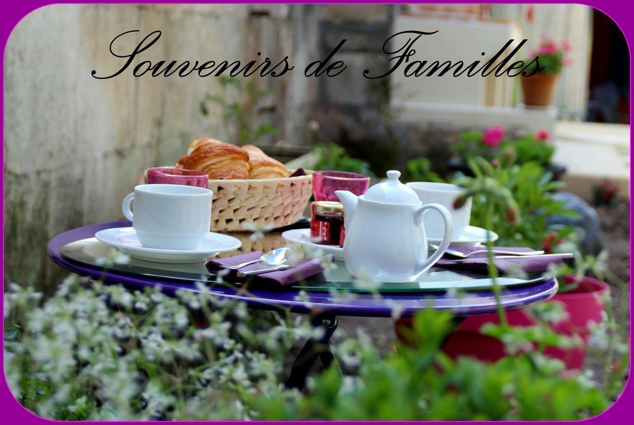 Hotel Souvenirs De Familles Saintes Dış mekan fotoğraf